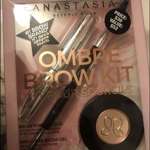 Anastasia Beverly Hills Makeup - Anastasia Beverly Hills Ombré Brow kit Anastasia Beverly Hills Makeup - Anastasia Beverly Hills Ombré Brow kit